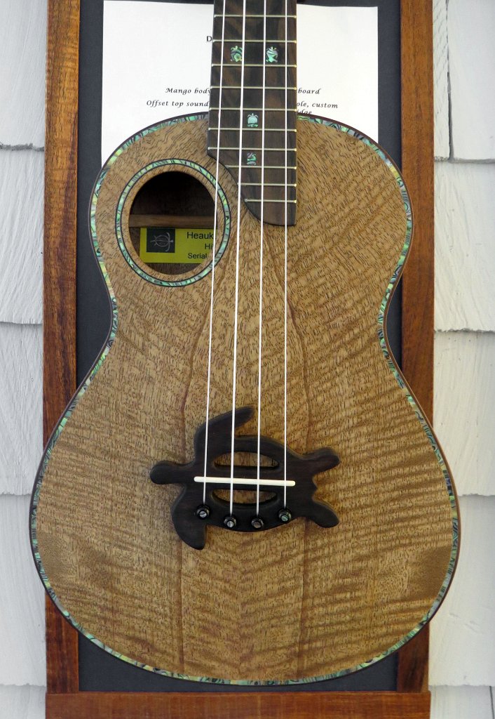 Mango tenor ukulele by David Heaukulani